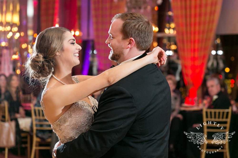 wedding-city-club-fort-worth-texas-photographer-ballroom-st-patrick-cathedral-lightly-photography-an